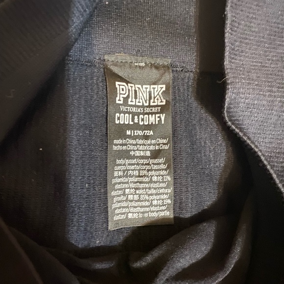 Pink Victoria’s Secret leggings cool & comfy size medium - Picture 7 of 10